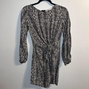 Long sleeve tie dress